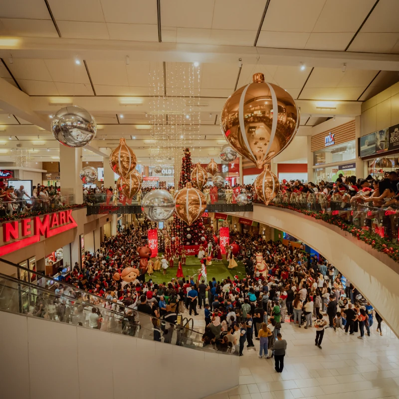 Así se vivió la noche más brillante del año en Multiplaza Curridabat 