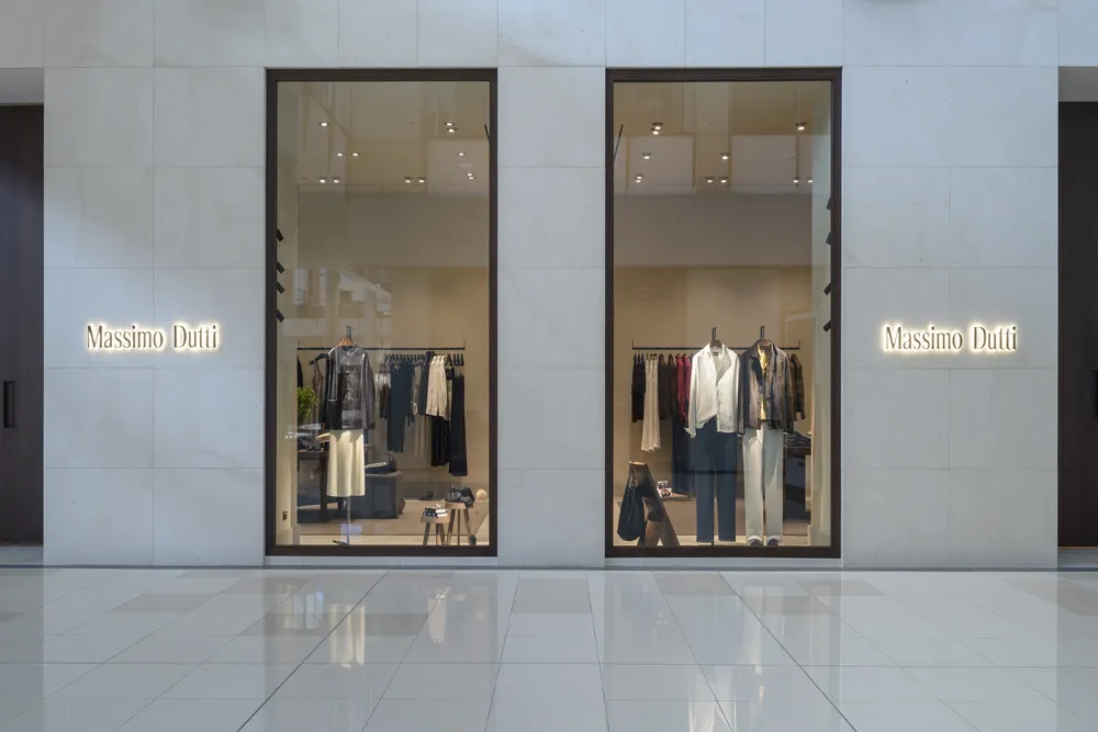 Nueva tienda Massimo Dutti en Multiplaza Pacific