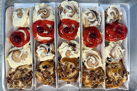 Auntie Annes – Cinnabon